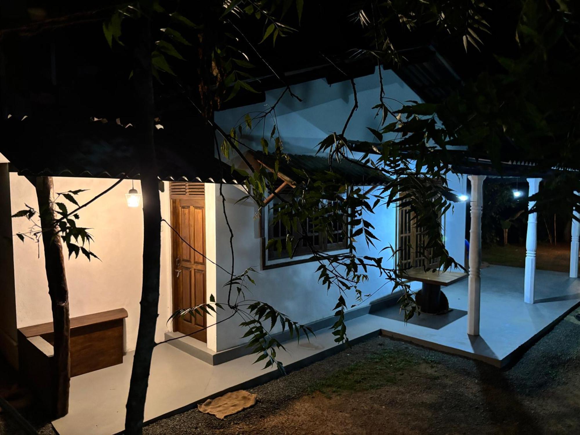 Bed and Breakfast Ima House à Dikwella Extérieur photo
